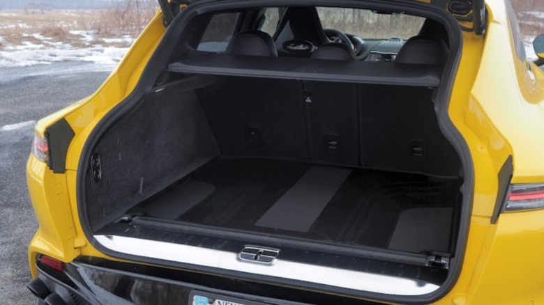 DBX707 with trunk open