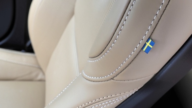 Swedish flag on front seat of V60 Cross Country