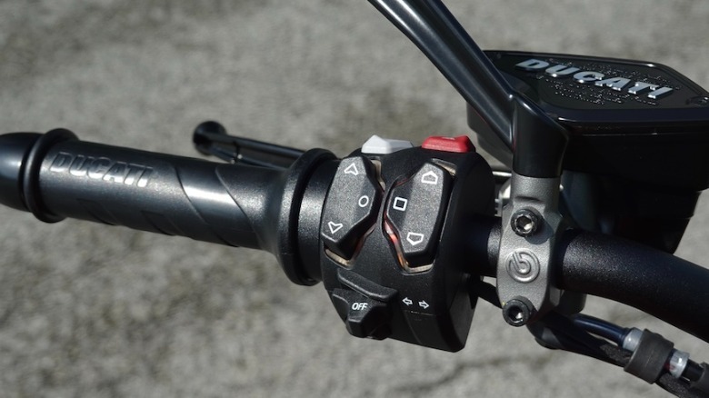 Handlebar controls