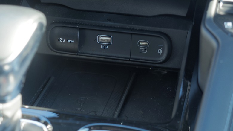 wireless charger and ports