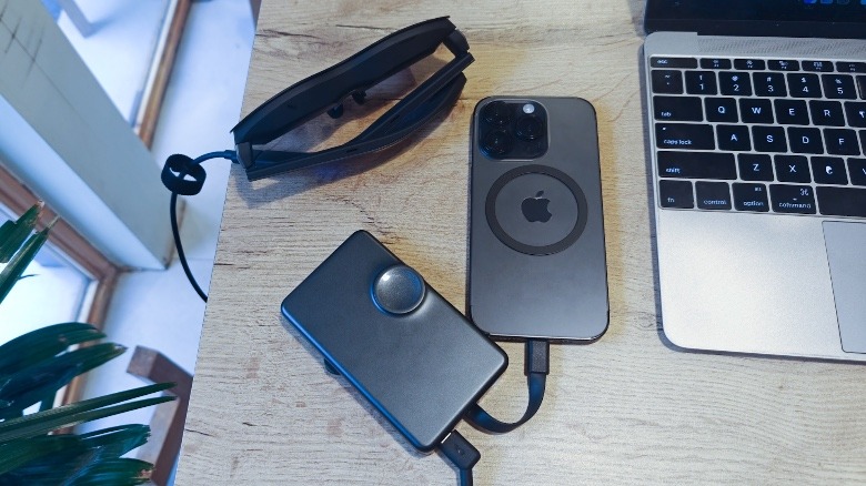 RayNeo Air 2 XR glasses