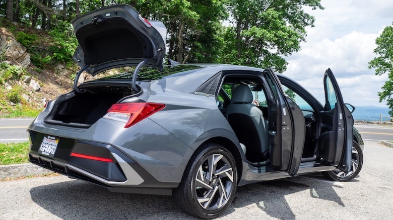 Elantra Hybrid with doors and trunk open
