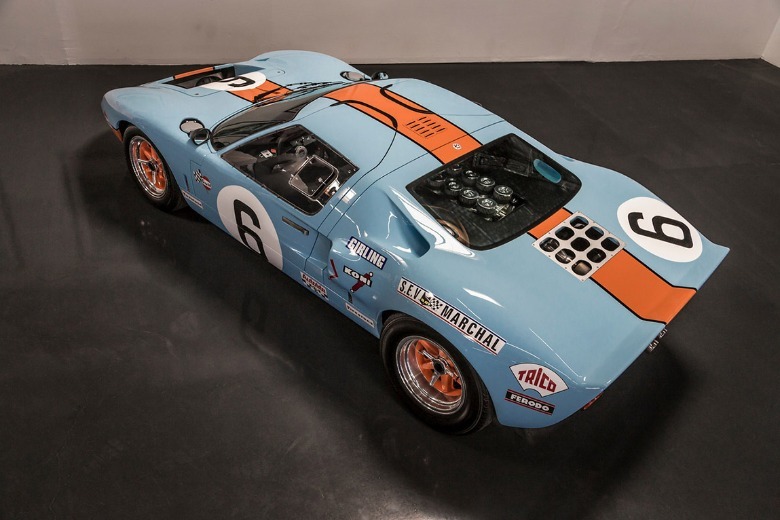 Superformance GT40 MKI top view
