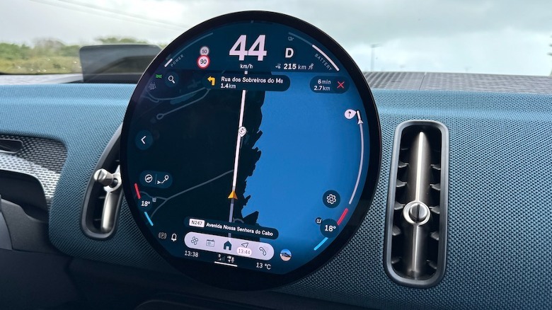 2025 MINI infotainment screen