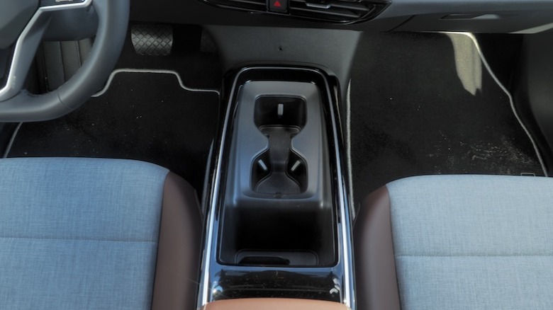 Center console storage