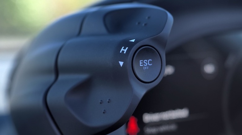 Handling control switch