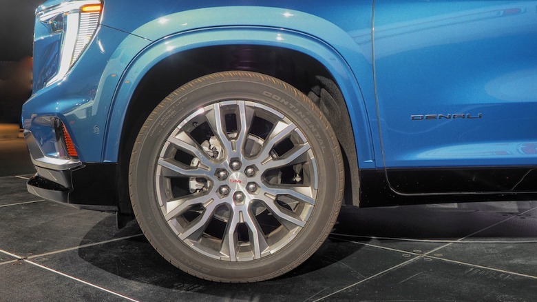 2024 Acadia Denali 22