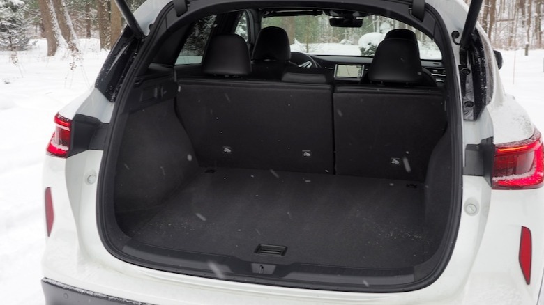 QX50 trunk open