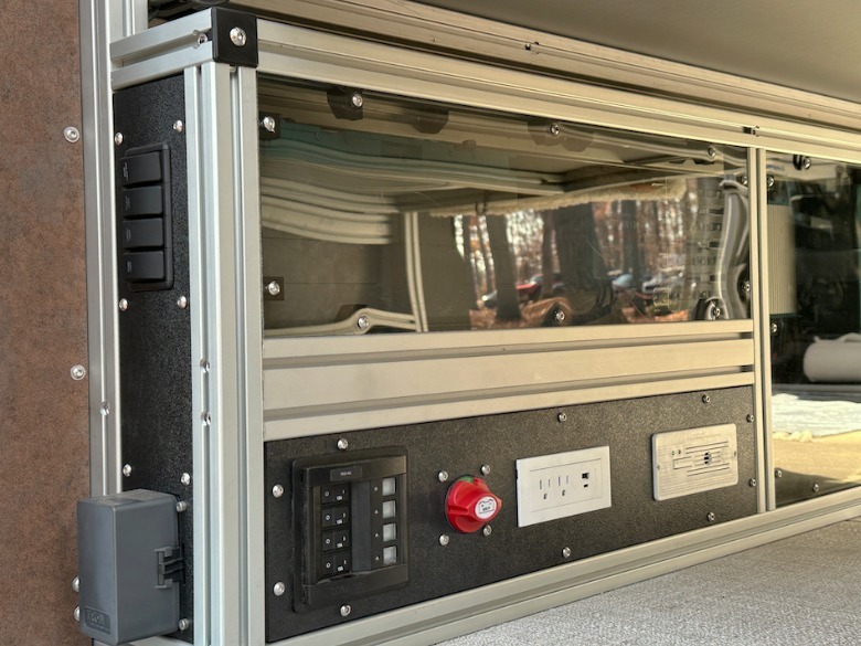 2023 Ford Transit Trail