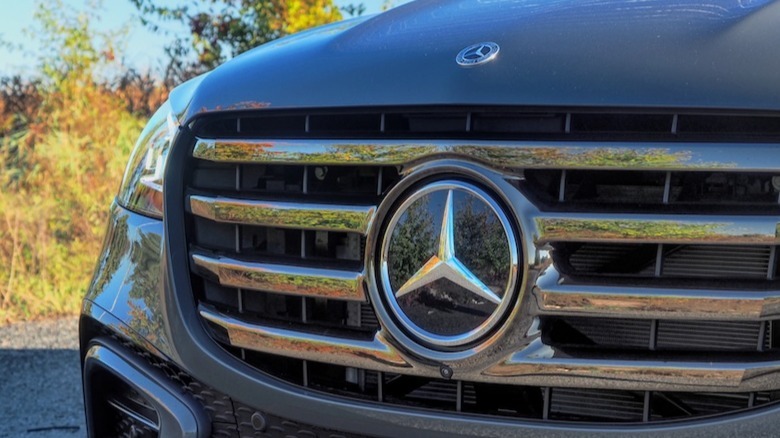 Mercedes star on front grille