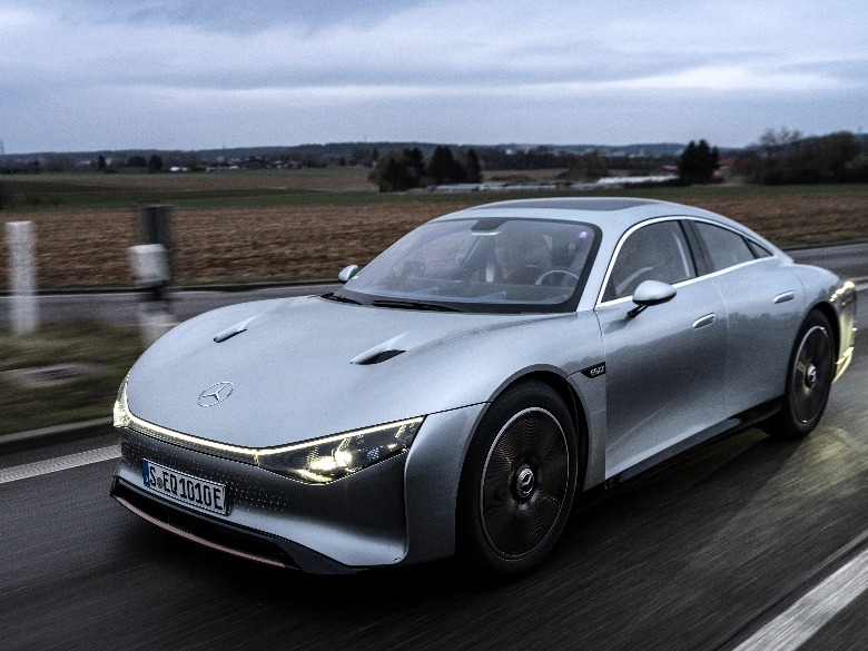 Mercedes-Benz VISION EQXX on Autobahn
