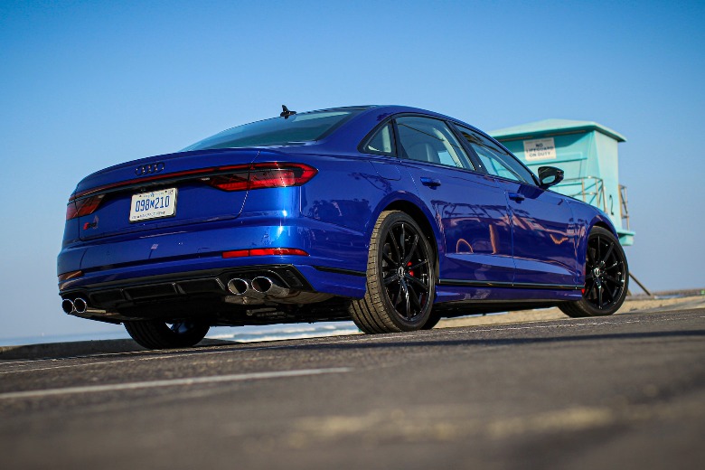 2022 Audi S8 rear