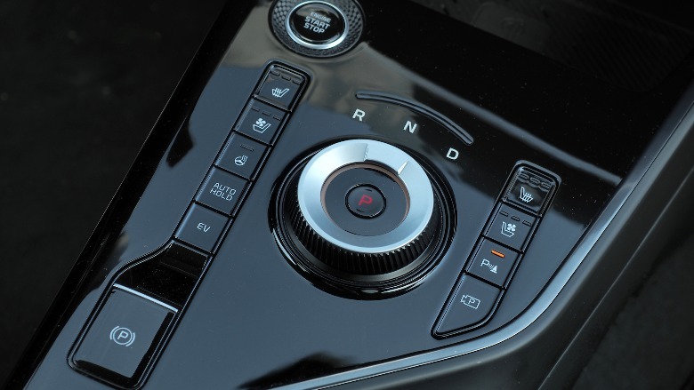 Kia Niro drive controls