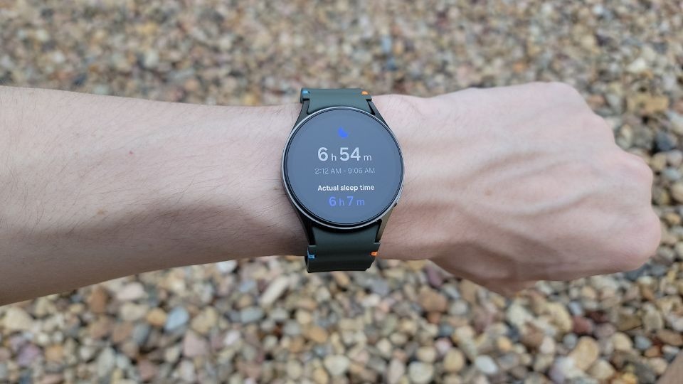 samsung galaxy watch 7 with moving flower face