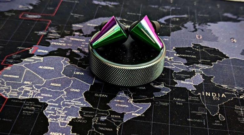 Cyberblade on world map.