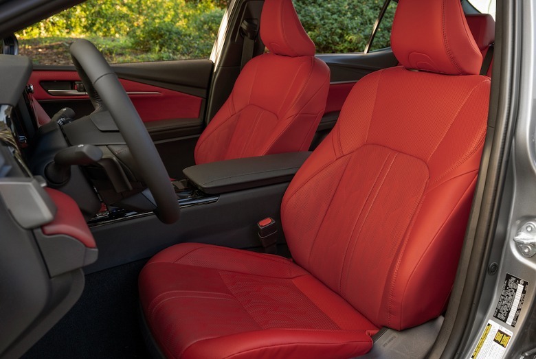 2025 Camry XSE front seats