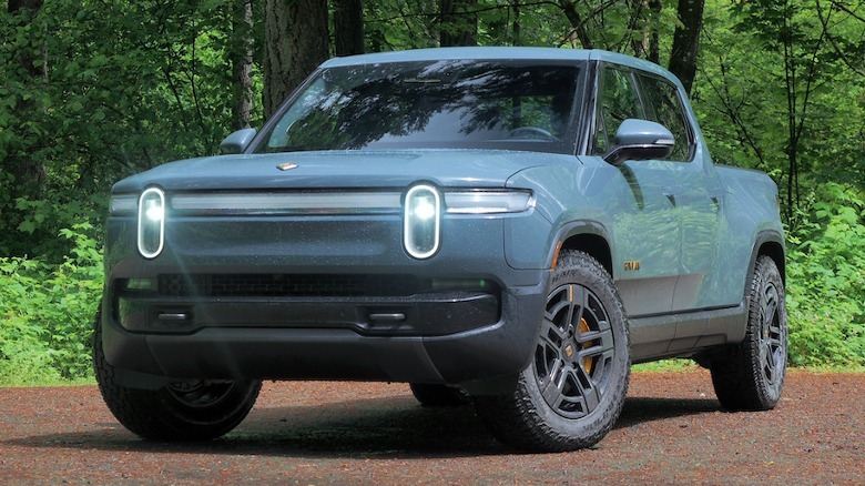 2025 Rivian R1T Tri-Motor