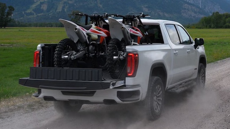 GMC Sierra 1500 MultiPro tailgate