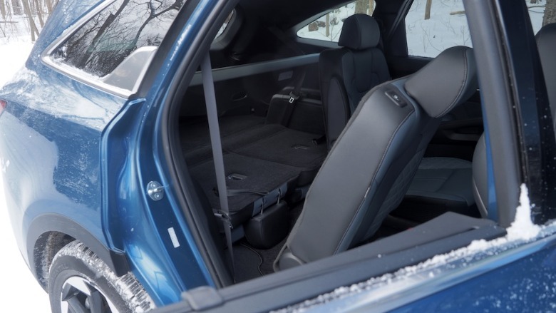 Third row seats folded