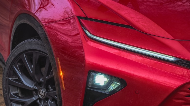 Crown Signia fascia detail