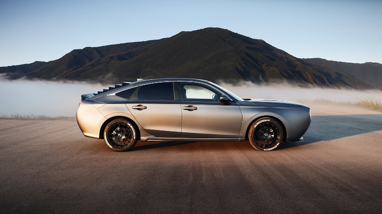 Mitsuoka M55 side view