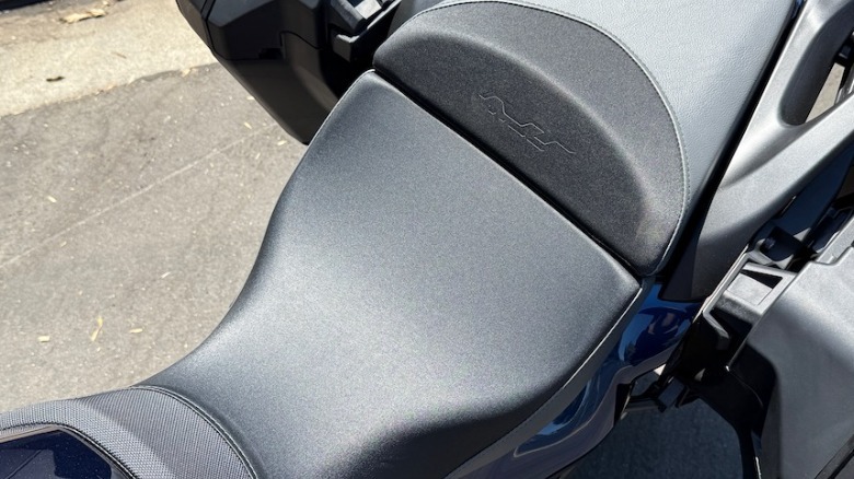 Honda NT1100 seat