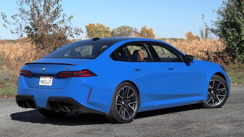 BMW M5 rear 3/4 view