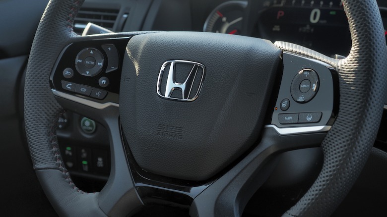 Passport steering wheel