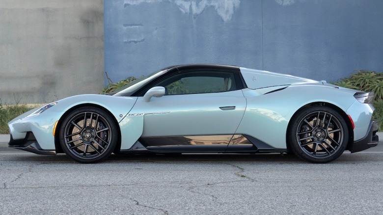 MC20 Cielo with roof up