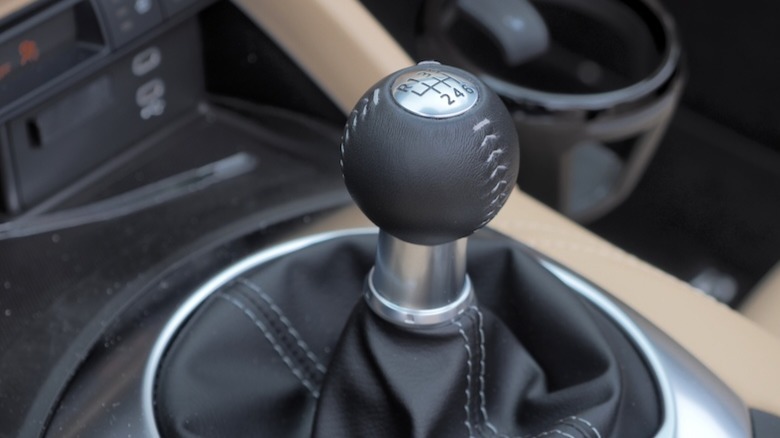 Six-speed manual transmission in Miata
