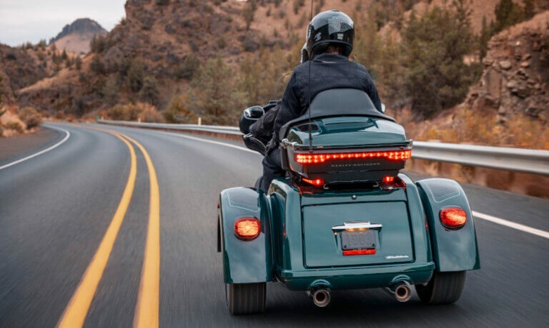 2924 Harley-Davidson Tri Glide Ultra