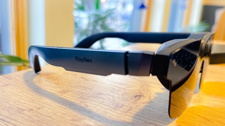 RayNeo Air 2 glasses